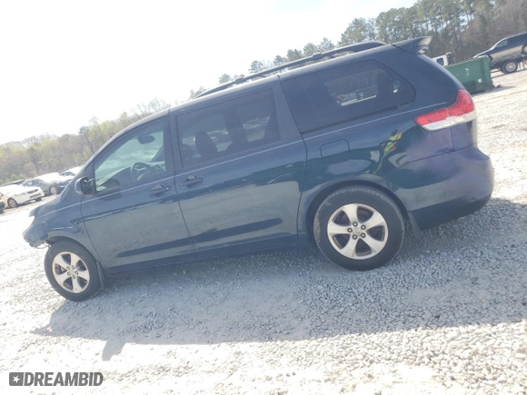 2011 Toyota Sienna LE AAS with VIN 5TDKK3DC9BS038884, listed as a Copart auction lot 49975555 with 268,664 mi miles and Clean Title. Bid and sale history available at carsss.com. Image 2.