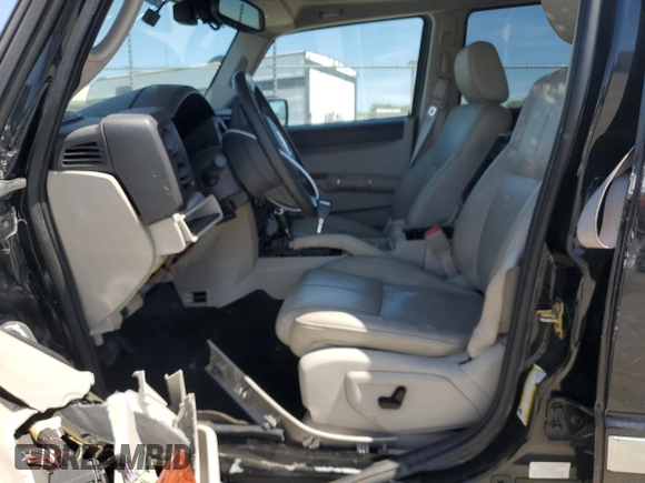 2007 Jeep Commander Limited с VIN 1J8HG58277C530114, выставлен на аукционе Copart как лот 54209465 с пробегом Не указан миль и Списание • Salvage title. История ставок и продаж доступна на DreamBid. Изображение 7.