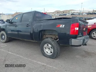 2013 Chevrolet Silverado 1500 LT with VIN 3GCPKSE72DG294500, listed as a IAAI auction lot 41619152 with 125,648 mi miles. Bid and sale history available at carsss.com. Image 3.