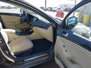 2014 Kia Cadenza Premium with VIN KNALN4D78E5151222, listed as a IAAI auction lot 41419842 with 137,710 mi miles. Bid and sale history available at carsss.com. Image 5.