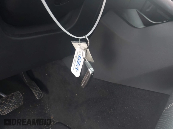 2018 Land Rover Range Rover Velar S with VIN SALYB2RX7JA711885, listed as a IAAI auction lot 42237574 with 67,842 mi miles and . Bid and sale history available at DreamBid. Image 17.