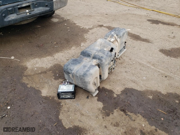 2007 Chevrolet Silverado 1500 LT w/1LT with VIN 2GCEC13C071624906, listed as a Copart auction lot 82211024 with 0 mi miles and Salvage Title. Bid and sale history available at carsss.com. Image 12.