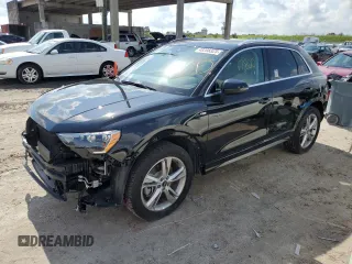 2022 Audi Q3 S line Premium with VIN WA1DECF37N1023275, listed as a Copart auction lot 48208323 with 17,800 mi miles. Bid and sale history available at carsss.com. Image 1.