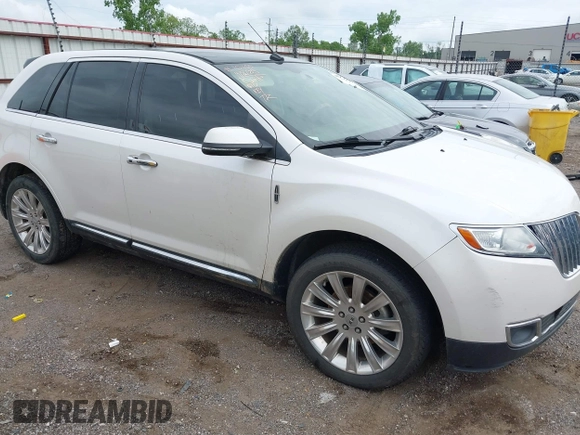 2015 Lincoln MKX z VIN 2LMDJ6JKXFBL29300, wystawiony jako IAAI lot #42121970 z przebiegiem 182 302 mil mil oraz . Historia ofert i sprzedaży dostępna na DreamBid. Obrazek 1.