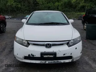 2006 Honda Civic LX z VIN 1HGFA16566L114075, wystawiony jako Copart lot #55794165 z przebiegiem 237 259 mil mil oraz Szkoda całkowita • Salvage title. Historia ofert i sprzedaży dostępna na DreamBid. Obrazek 5.
