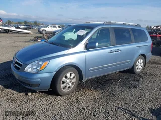 2007 Hyundai Entourage GLS with VIN KNDMC233676024398, listed as a IAAI auction lot 40672799 with NaN miles. Bid and sale history available at carsss.com. Image 17.