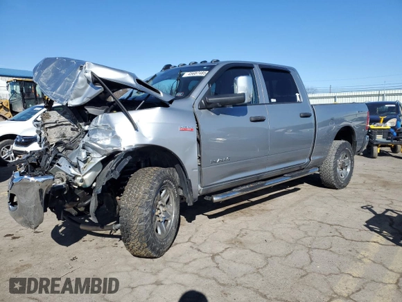 2020 Ram 2500 Tradesman with VIN 3C6UR5CJ5LG142585, listed as a Copart auction lot 45687485 with 141,839 mi miles and Salvage Title. Bid and sale history available at carsss.com. Image 1.