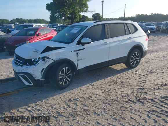 2022 Volkswagen Tiguan S z VIN 3VV1B7AX0NM126321, wystawiony jako IAAI lot #41939646 z przebiegiem 62 309 mil mil oraz . Historia ofert i sprzedaży dostępna na DreamBid. Obrazek 22.