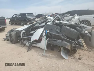 2018 Chevrolet Corvette 1LT z VIN 1G1YB2D73J5102177, wystawiony jako Copart lot #52703275 z przebiegiem Nie podano mil oraz Nie do naprawy • Non repairable. Historia ofert i sprzedaży dostępna na DreamBid. Obrazek 2.