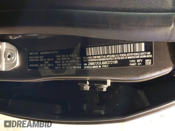 2021 Maserati Levante GranLusso with VIN ZN661XUL4MX372196, listed as a IAAI auction lot 41012396 with 37,600 mi miles. Bid and sale history available at carsss.com. Image 9.