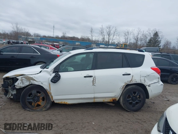 2008 Toyota RAV4 with VIN JTMBD33V986064097, listed as a IAAI auction lot 41923844 with 152,131 mi miles. Bid and sale history available at carsss.com. Image 15.