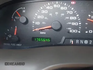 2003 Ford Excursion XLT z VIN 1FMNU40F03EA06549, wystawiony jako IAAI lot #42231165 z przebiegiem 176 564 mil mil oraz . Historia ofert i sprzedaży dostępna na DreamBid. Obrazek 7.
