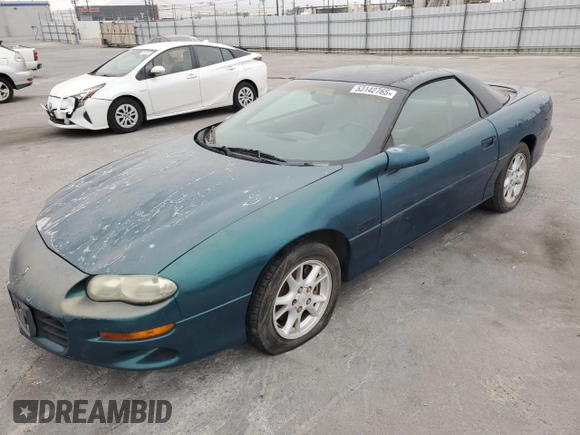 2000 Chevrolet Camaro Z28 z VIN 2G1FP22G3Y2113181, wystawiony jako Copart lot #53142765 z przebiegiem 191 379 mil mil oraz Czysty tytuł • Clean title. Historia ofert i sprzedaży dostępna na DreamBid. Obrazek 1.