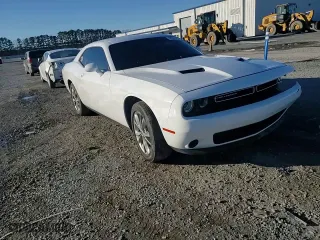 2021 Dodge Challenger SXT with VIN 2C3CDZGG7MH506469, listed as a Copart auction lot 42926645 with 92,542 mi miles and Salvage Title. Bid and sale history available at carsss.com. Image 10.