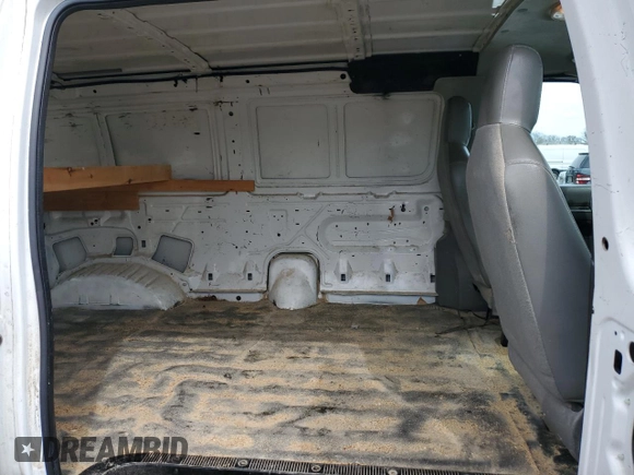 2009 Ford Econoline Cargo Commercial with VIN 1FTNE14W09DA19293, listed as a Copart auction lot 51929495 with 253,326 mi miles and Salvage Title. Bid and sale history available at DreamBid. Image 11.
