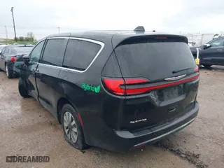 2023 Chrysler Pacifica Hybrid Touring L with VIN 2C4RC1L71PR554435, listed as a IAAI auction lot 41901500 with 53,373 mi miles. Bid and sale history available at carsss.com. Image 3.