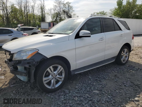 2015 Mercedes-Benz M ML 350 with VIN 4JGDA5JB1FA569935, listed as a Copart auction lot 53106585 with 26,400 mi miles and Salvage Title. Bid and sale history available at carsss.com. Image 1.
