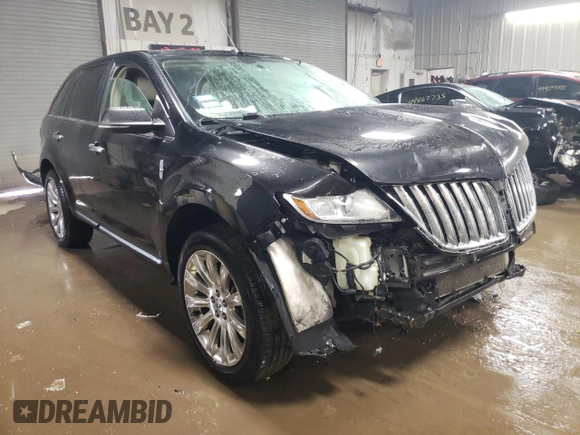 2012 Lincoln MKX with VIN 2LMDJ8JK5CBL12279, listed as a Copart auction lot 44218985 with 111,768 mi miles and Salvage Title. Bid and sale history available at DreamBid. Image 4.