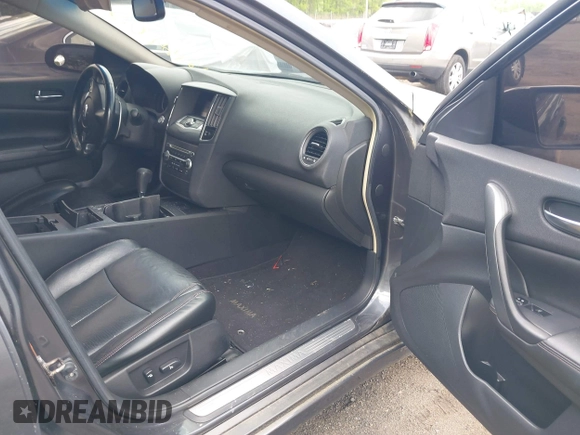 2009 Nissan Maxima SV with VIN 1N4AA51E29C800664, listed as a IAAI auction lot 42164024 with Not Provided miles and . Bid and sale history available at DreamBid. Image 5.