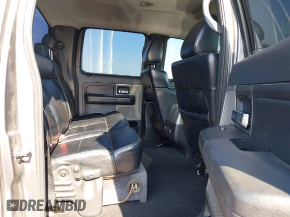 2007 Ford F-150 XLT с VIN 1FTPW14547KD05704, выставлен на аукционе IAAI как лот 42477549 с пробегом 303 039 миль миль и . История ставок и продаж доступна на DreamBid. Изображение 8.