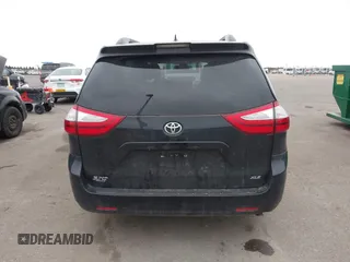 2019 Toyota Sienna XLE Auto Access Seat with VIN 5TDYZ3DC1KS979476, listed as a IAAI auction lot 41828688 with 86,389 mi miles. Bid and sale history available at carsss.com. Image 16.