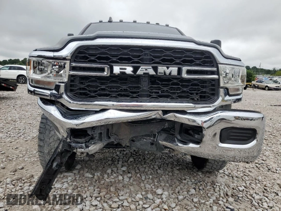 2019 Ram 3500 Tradesman with VIN 3C63RRGL7KG578450, listed as a Copart auction lot 62530884 with 158,060 mi miles and Salvage Title. Bid and sale history available at carsss.com. Image 5.