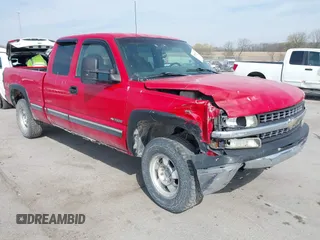 2000 Chevrolet Silverado 1500 LT with VIN 1GCEK19T9YE263251, listed as a IAAI auction lot 42049501 with 238,729 mi miles and . Bid and sale history available at DreamBid. Image 1.