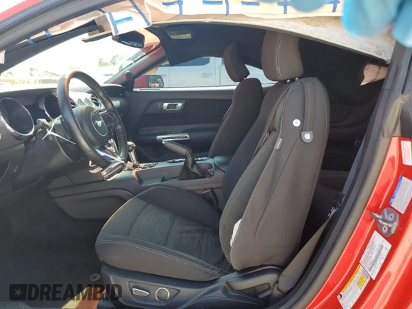 2017 Ford Mustang EcoBoost z VIN 1FA6P8TH9H5249388, wystawiony jako Copart lot #56068745 z przebiegiem 55 750 mil mil oraz Szkoda całkowita • Salvage title. Historia ofert i sprzedaży dostępna na DreamBid. Obrazek 7.