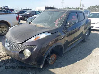 2014 Nissan Juke S with VIN JN8AF5MRXET359309, listed as a IAAI auction lot 41746867 with 1 mi miles. Bid and sale history available at carsss.com. Image 2.