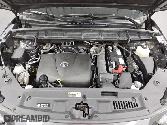 2021 Toyota Highlander L with VIN 5TDBZRBH3MS078040, listed as a Copart auction lot 53800765 with 39,141 mi miles and Clean title. Bid and sale history available at DreamBid. Image 12.