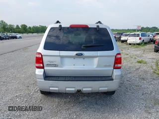 2008 Ford Escape XLT с VIN 1FMCU93128KC01646, выставлен на аукционе IAAI как лот 42372522 с пробегом 211 988 миль миль и . История ставок и продаж доступна на DreamBid. Изображение 16.