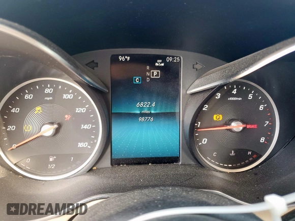 2019 Mercedes-Benz C 300 with VIN 55SWF8DB7KU289125, listed as a Copart auction lot 60836135 with 98,776 mi miles and Salvage title. Bid and sale history available at DreamBid. Image 9.