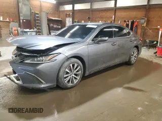 2021 Lexus ES with VIN 58ACZ1B11MU085433, listed as a Copart auction lot 46726175 with 40,103 mi miles and Salvage Title. Bid and sale history available at carsss.com. Image 1.