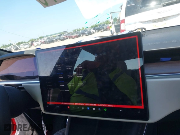 2022 Tesla Model S с VIN 5YJSA1E55NF491593, выставлен на аукционе IAAI как лот 42223771 с пробегом 58 875 миль миль и . История ставок и продаж доступна на DreamBid. Изображение 18.