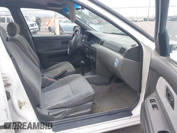 1996 Nissan Sentra XE z VIN 3N1AB41D2TL013267, wystawiony jako IAAI lot #41505728 z przebiegiem 232 387 mil mil oraz . Historia ofert i sprzedaży dostępna na DreamBid. Obrazek 5.