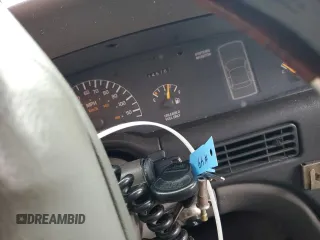 1994 Pontiac Bonneville с VIN 1G2HX52L3R4224473, выставлен на аукционе Copart как лот 55742765 с пробегом 145 767 миль миль и Списание • Salvage title. История ставок и продаж доступна на DreamBid. Изображение 9.