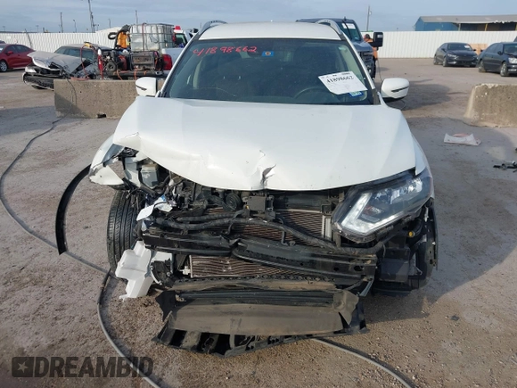 2019 Nissan Rogue SV with VIN KNMAT2MT7KP528124, listed as a IAAI auction lot 41898662 with 70,909 mi miles. Bid and sale history available at carsss.com. Image 6.