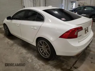 2015 Volvo S60 T6 R-Design Platinum with VIN YV1902TS3F1335329, listed as a Copart auction lot 81512184 with 103,129 mi miles and Salvage Title. Bid and sale history available at carsss.com. Image 2.
