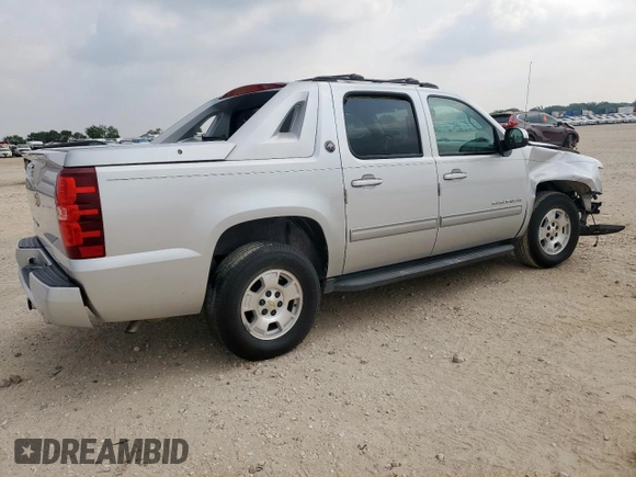 2013 Chevrolet Avalanche LT with VIN 3GNMCFE0XDG150663, listed as a Copart auction lot 57417395 with 141,470 mi miles and Salvage title. Bid and sale history available at DreamBid. Image 3.