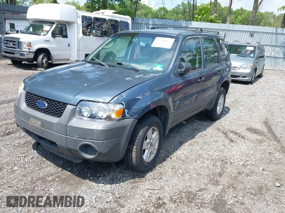 2005 Ford Escape XLS с VIN 1FMCU92Z25KD15083, выставлен на аукционе IAAI как лот 42388015 с пробегом 198 975 миль миль и . История ставок и продаж доступна на DreamBid. Изображение 2.