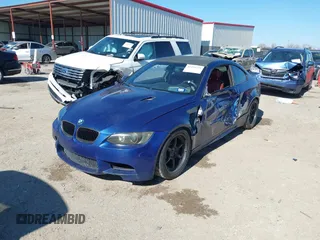 2009 BMW M3 с VIN WBSWD93589P361242, выставлен на аукционе IAAI как лот 41454276 с пробегом 153 175 миль миль и . История ставок и продаж доступна на DreamBid. Изображение 2.