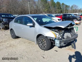 2012 Nissan Sentra 2.0 SR with VIN 3N1AB6AP6CL651818, listed as a IAAI auction lot 41695624 with 176,586 mi miles. Bid and sale history available at carsss.com. Image 1.