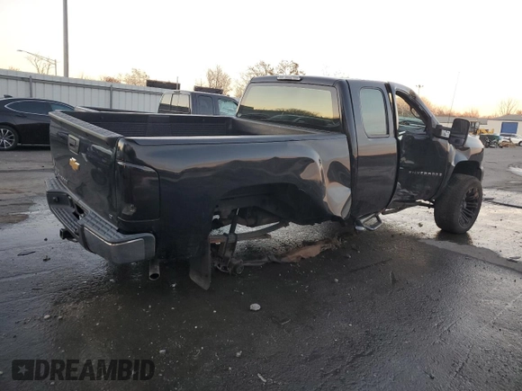 2007 Chevrolet Silverado 1500 Work Truck with VIN 2GCEK19JX71659011, listed as a Copart auction lot 82175134 with 186,503 mi miles and Salvage Title. Bid and sale history available at carsss.com. Image 3.