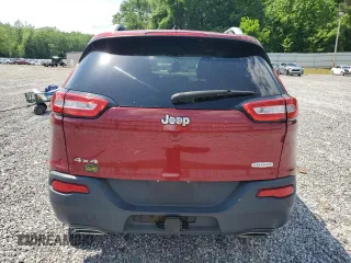 2016 Jeep Cherokee Latitude z VIN 1C4PJMCSXGW368550, wystawiony jako Copart lot #54358445 z przebiegiem 159 013 mil mil oraz Szkoda całkowita • Salvage title. Historia ofert i sprzedaży dostępna na DreamBid. Obrazek 6.