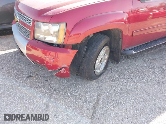 2013 Chevrolet Tahoe LT with VIN 1GNSKBE01DR270967, listed as a IAAI auction lot 41875788 with 200,687 mi miles and . Bid and sale history available at DreamBid. Image 6.