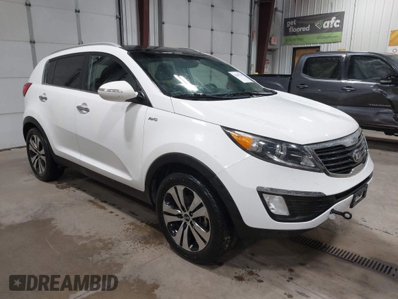 2013 Kia Sportage EX с VIN KNDPCCA28D7460687, выставлен на аукционе IAAI как лот 42467394 с пробегом 84 145 миль миль и . История ставок и продаж доступна на DreamBid. Изображение 1.