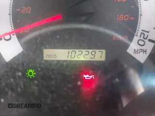 2015 Toyota Tacoma z VIN 3TMLU4ENXFM206669, wystawiony jako IAAI lot #41323365 z przebiegiem 102 297 mil mil oraz . Historia ofert i sprzedaży dostępna na DreamBid. Obrazek 15.