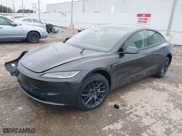 2025 Tesla Model 3 Long Range with VIN 5YJ3E1EA6SF885539, listed as a IAAI auction lot 41377499 with 4,362 mi miles. Bid and sale history available at carsss.com. Image 23.