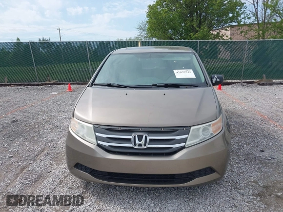 2013 Honda Odyssey EX-L with VIN 5FNRL5H65DB064238, listed as a IAAI auction lot 42050743 with 189,437 mi miles and . Bid and sale history available at carsss.com. Image 12.