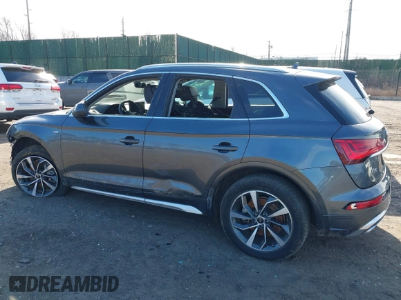 2022 Audi Q5 S line Premium Plus with VIN WA1EAAFY6N2111079, listed as a IAAI auction lot 41561501 with 67,799 mi miles. Bid and sale history available at carsss.com. Image 3.